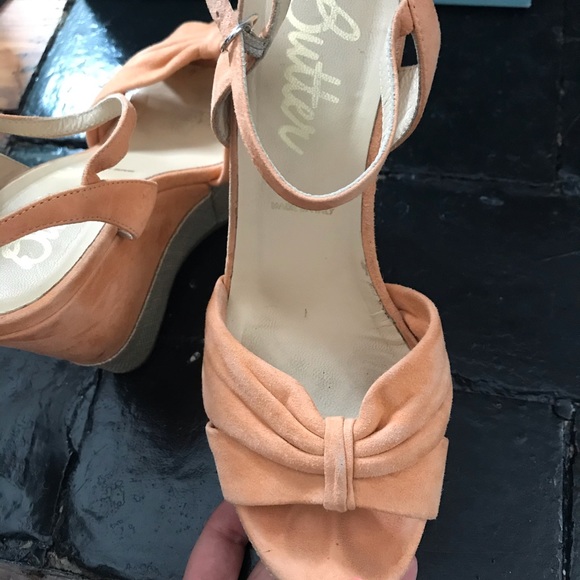 Butter suede wedges - Picture 6 of 11